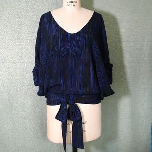 Women's DVF top black/cobalt-size 8